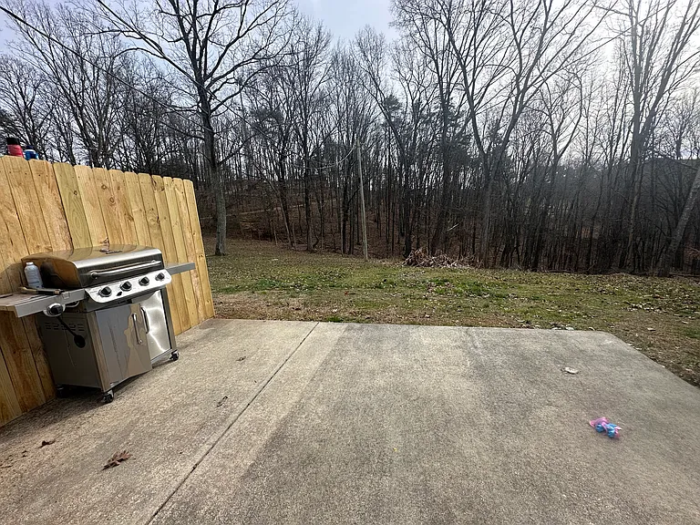 1015 Fox Hunter Rd #B — Photo 9