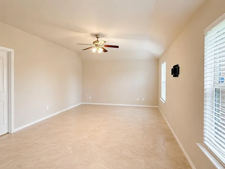 3403 McDonough Way — Photo 9