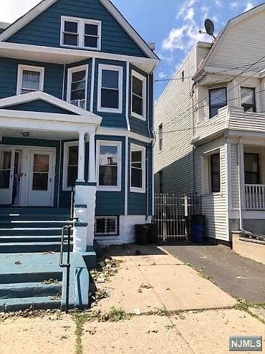 1st image of 71 Winfield Ave
