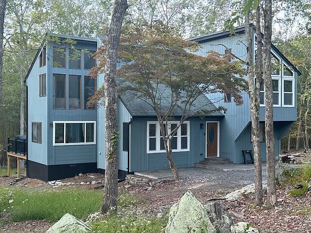 1st image of 142 Saunders Dr