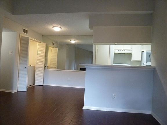 3rd image of 2120 El Paseo St APT 1408