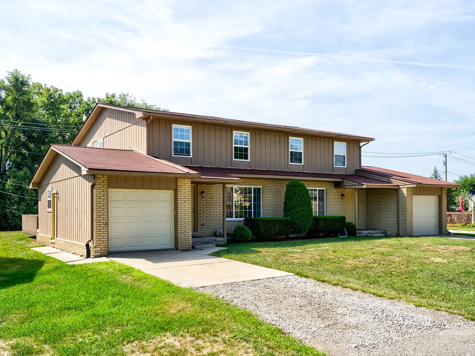 3 bed, 2.5 bath, 1620 sqft, $3,600 — Photo 1