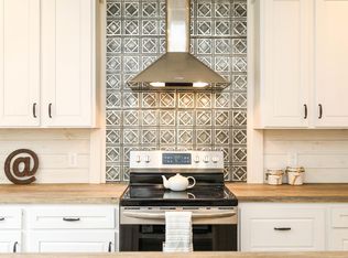 1004 Deer Run Dr, Earlysville, VA 22936