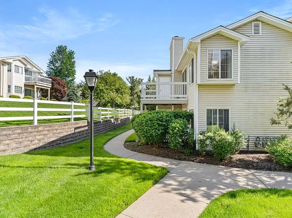 58 Tansy Ct, Bedminster, NJ 07921