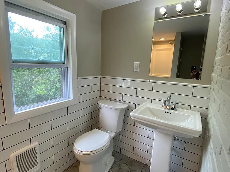 944 Sullivan St #2 — Photo 7