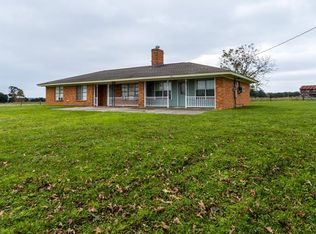 1582 Shaws Bend Rd, Columbus, TX 78934