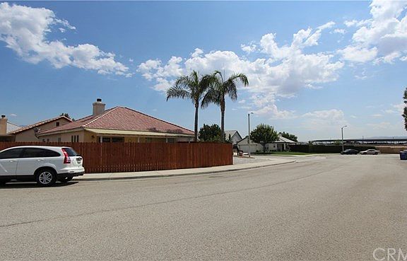3rd image of 7837 Cienega Dr