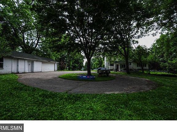 4th image of 32155 Dresden Ave