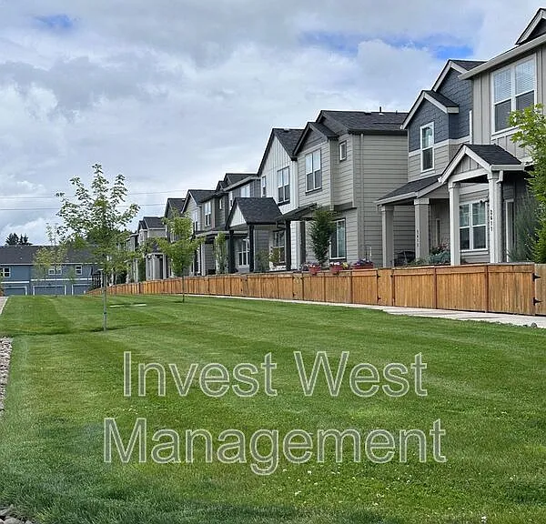 2635 NE 116th Pl — Photo 2