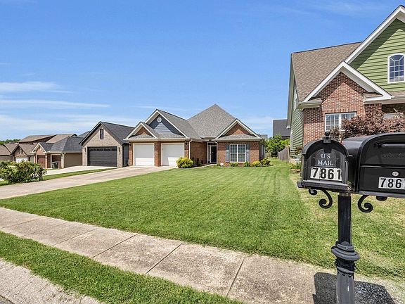 2nd image of 7861 Laurelton Dr