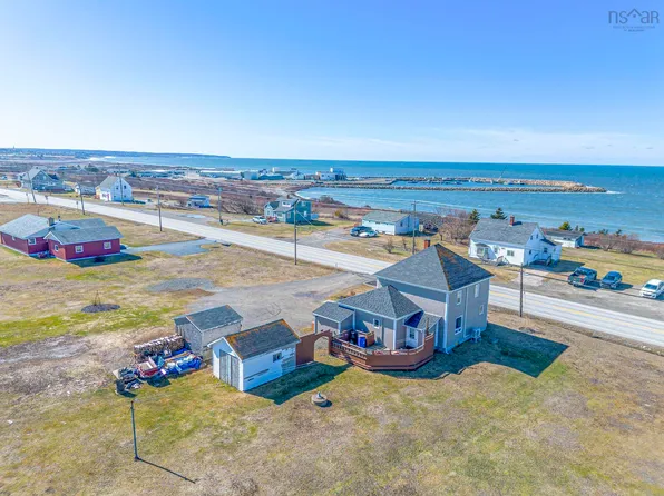 10194 Highway 1, Saulnierville, NS B0W 2Z0