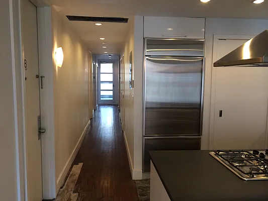 Sold by Auction Advisors | media 16