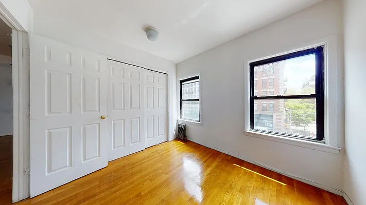 Rented by Bond New York | media 20