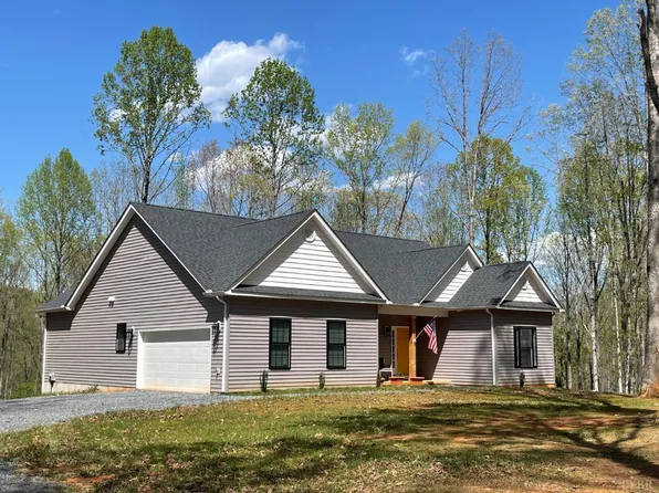 1410 Peppertree Rd, Bedford, VA 24523