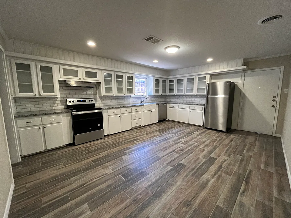 4912 17th Pl