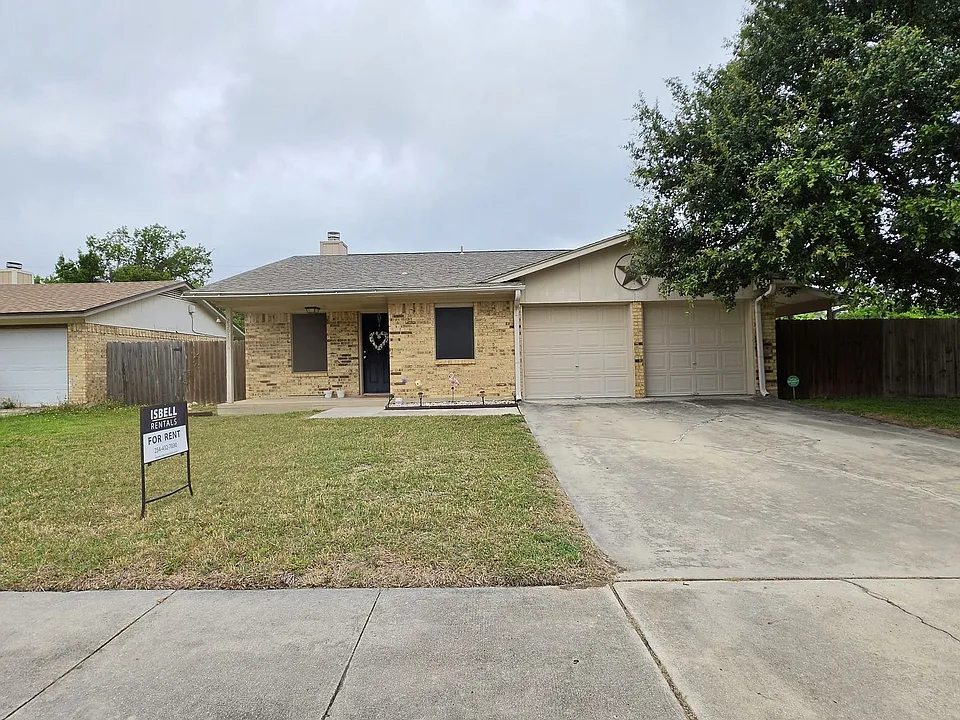 2301 Lago Trl