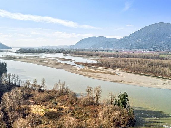 2nd image of 43685 Chilliwack Mountain Rd #21
