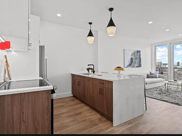 161 Meserole Ave #5D — Photo 2