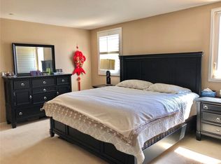 9760 N Lucy Ln, Northridge, CA 91325