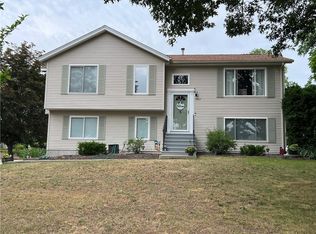 1089 Greenwich Ave, Warwick, RI 02886