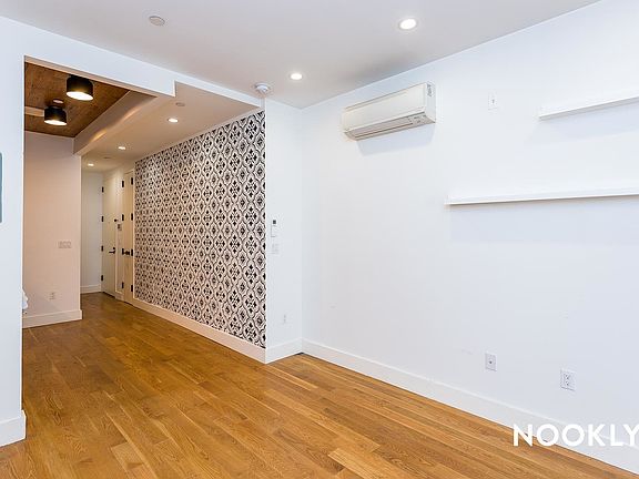 5th image of 195 Sullivan Pl APT 3C