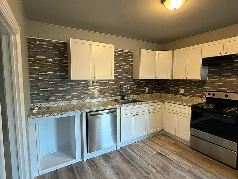 3726 Walnut St #B — Photo 2