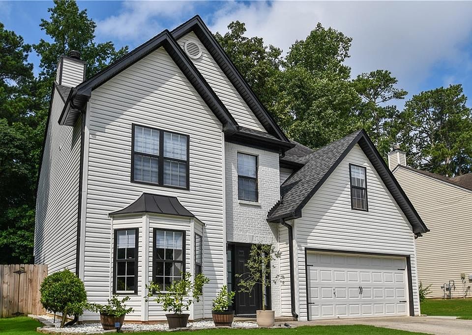 1st image of 350 Oakland Place Dr
