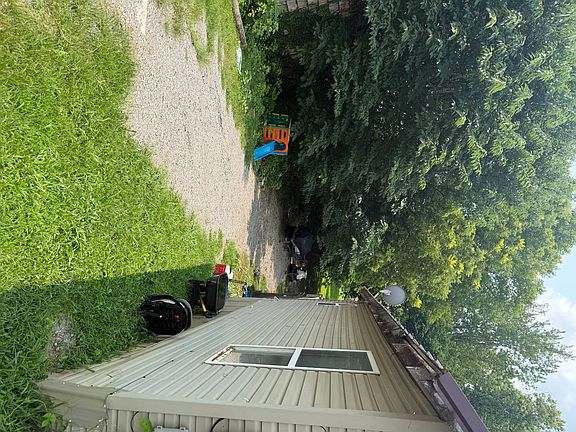 4th image of 719 Old Monticello Rd