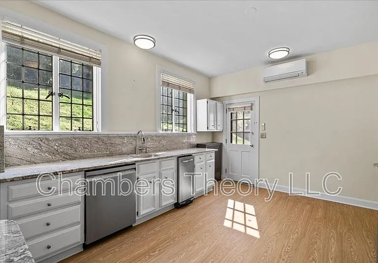 2701 32nd St NW — Photo 30