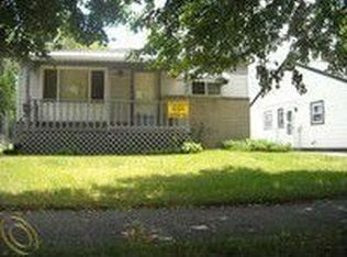 1560 E Goulson Ave, Hazel Park, MI
