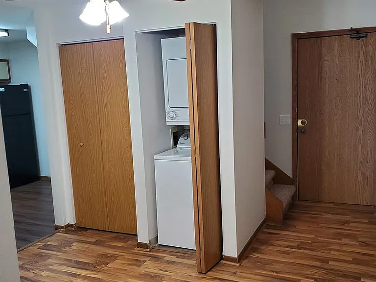 Orchard Village Apartments — Photo 203