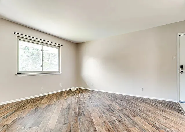 223 W Silver Sands Dr #2 — Photo 4