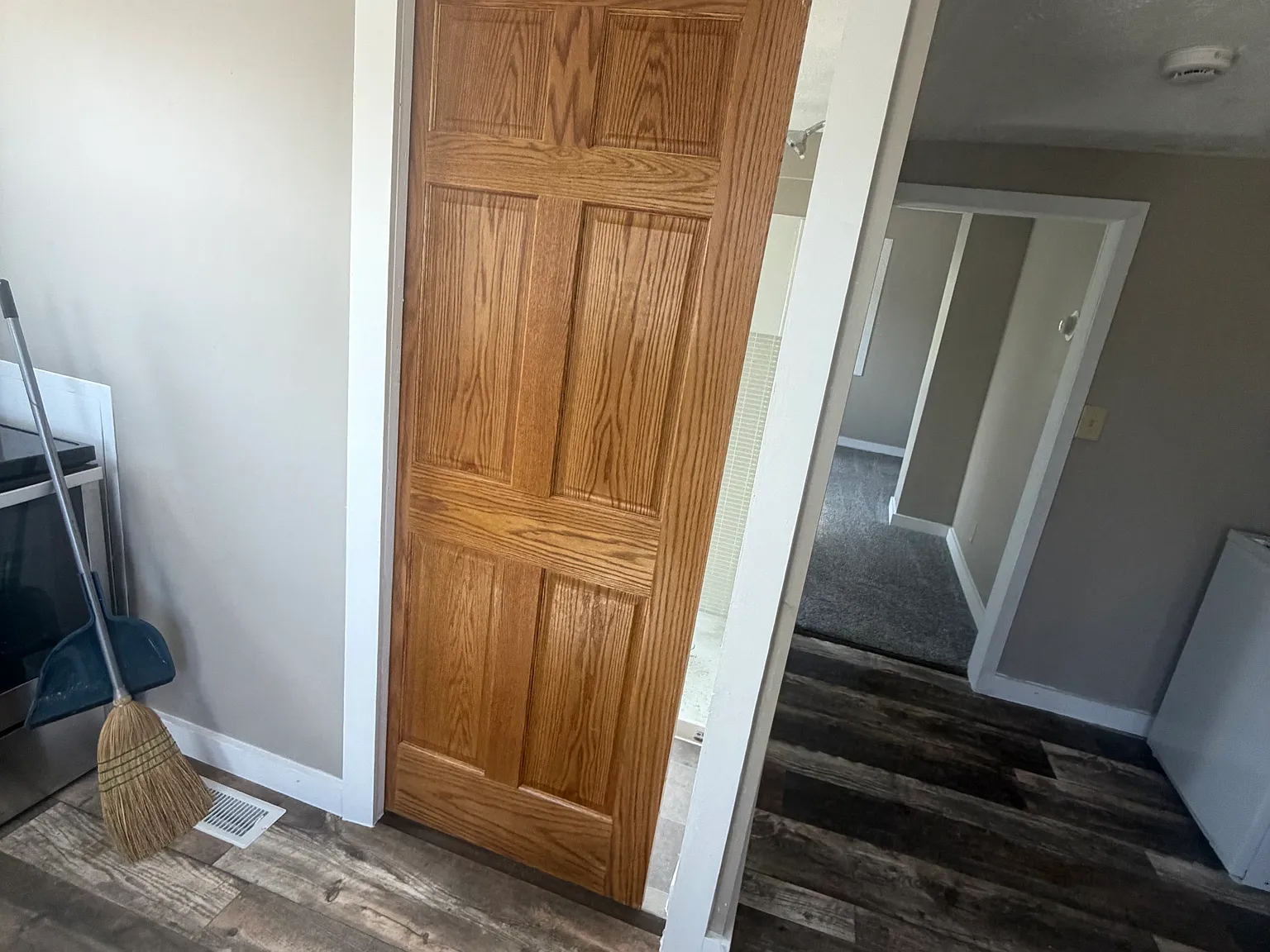 2 bed, 720 sqft, $1,350 — Photo 2