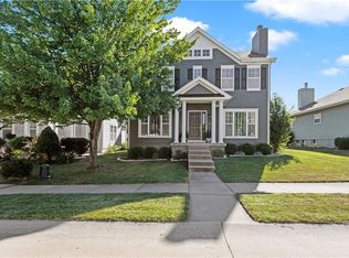 1241 SW Arbormill Ter, Lees Summit, MO 64082
