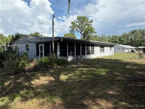 438 S Camellia Ave, Crystal River, FL 34429