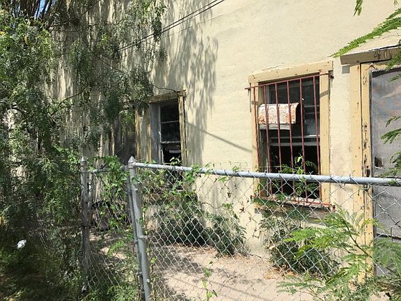5th image of 400 N Republic St