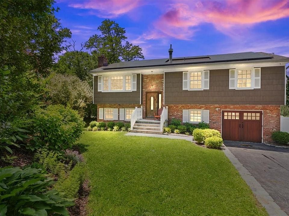 1st image of 462 Swanson Drive