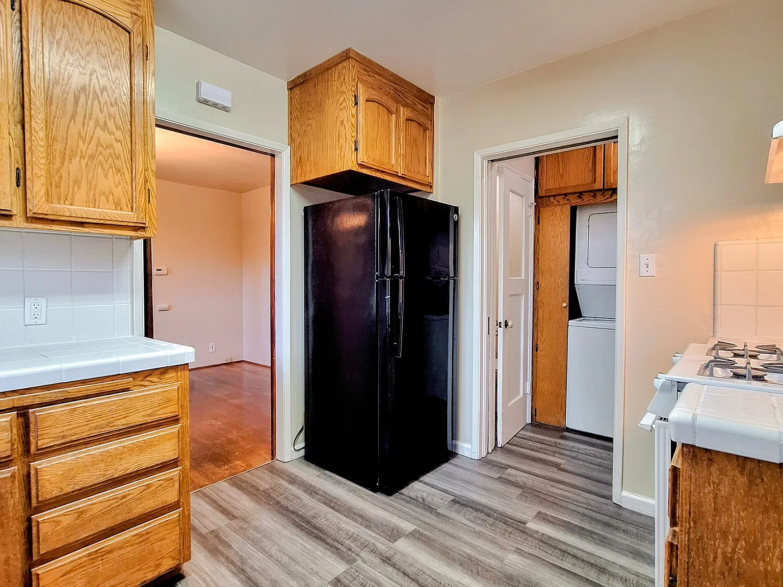 2 bed, 1.5 bath, 1200 sqft, $3,495 — Photo 4