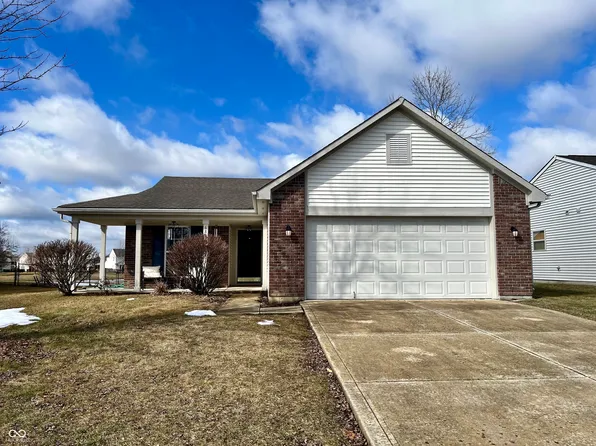 6884 N Laredo Dr, McCordsville, IN 46055