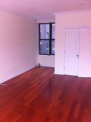 4th image of 3800 Broadway #24
