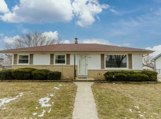 5416 S 8th St, Milwaukee, WI 53221