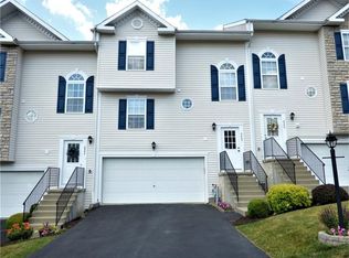 3202 Canterbury Dr, Imperial, PA