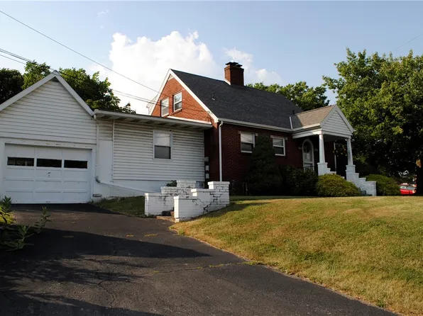 501 Burton Ave, Youngwood, PA 15697