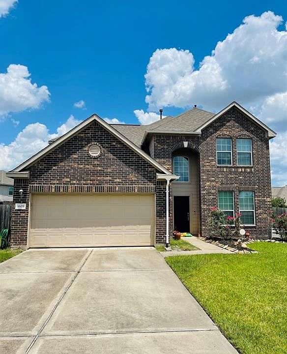 1st image of 1605 Holly Ct