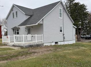 308 W 3rd St, Argyle, MN 56713