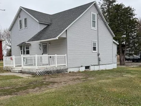 308 W 3rd St, Argyle, MN 56713