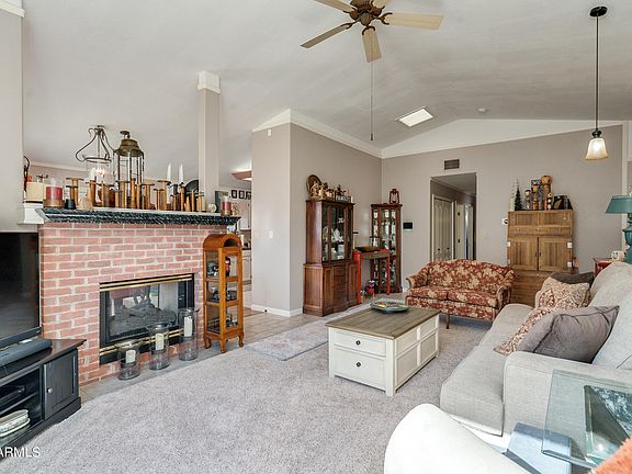 5th image of 2555 THUNDERBIRD Drive