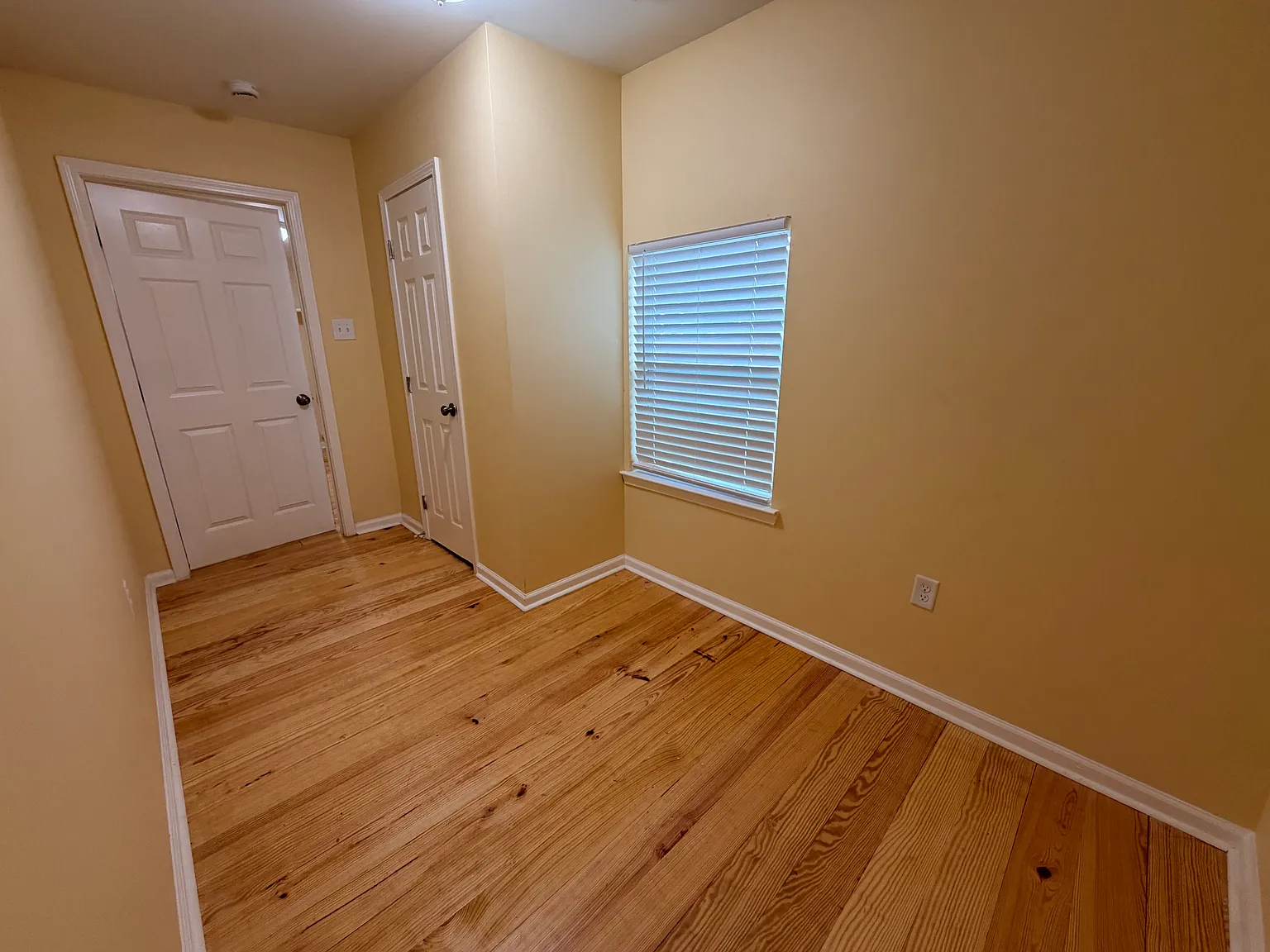 3 bed, 1157 sqft, $1,200 — Photo 4