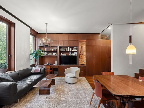 4th image of 146 W 74th St APT 5
