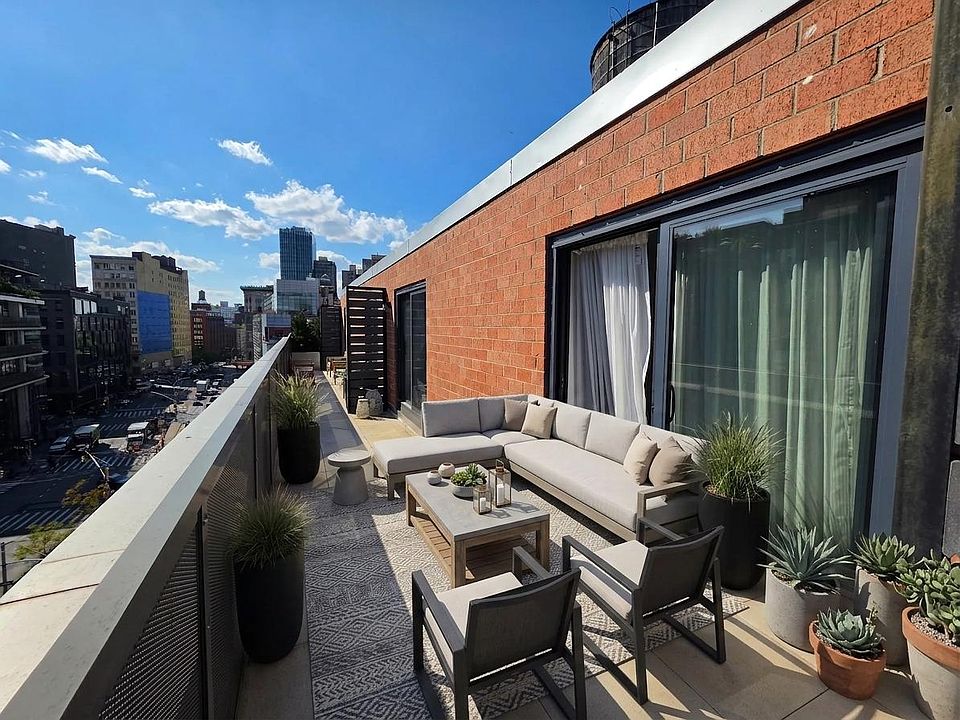 1st image of 298 Mulberry St APT 7K